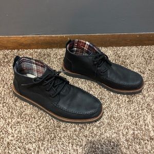 Men’s TOMS Size 9.5